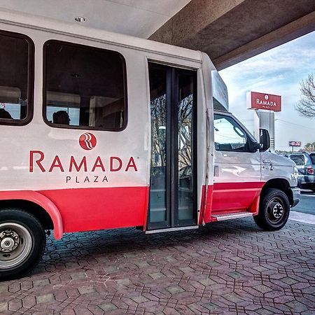 Отель Ramada Plaza By Wyndham Atlanta Airport Колледж Парк Экстерьер фото